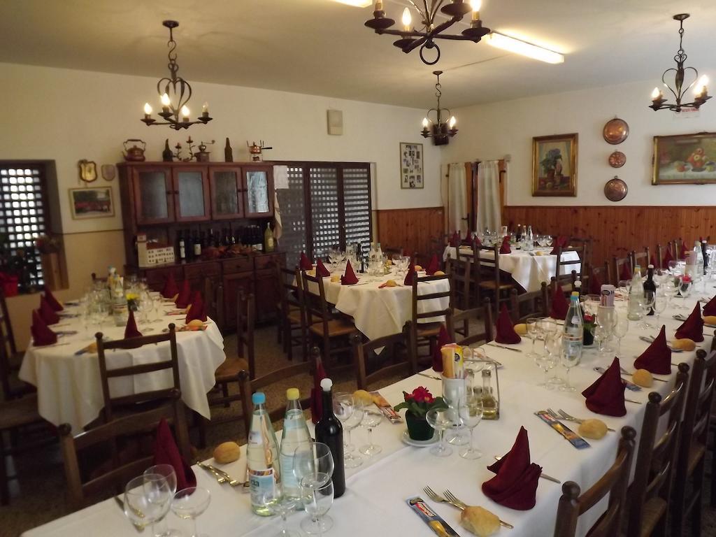 Albergo Ristorante Borghese Montereale Valcellina Extérieur photo